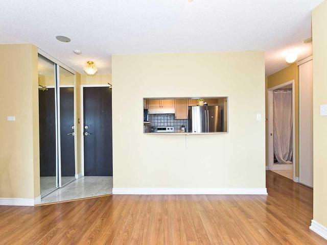 503 - 399 South Park Rd, Condo with 2 bedrooms, 2 bathrooms and 2 parking in Markham ON | Image 9
