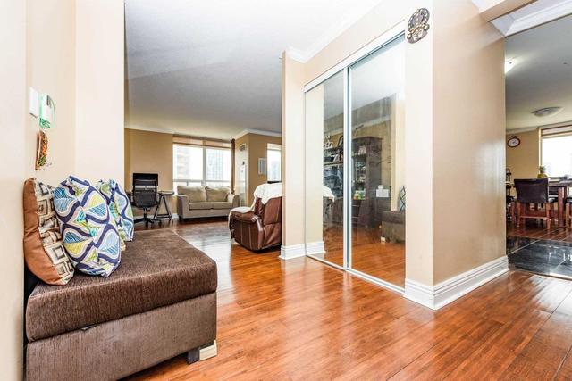2434 - 3888 Duke Of York Blvd, Condo with 2 bedrooms, 2 bathrooms and 1 parking in Mississauga ON | Image 34