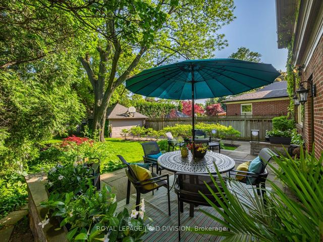 103 Cortleigh Blvd, House detached with 4 bedrooms, 5 bathrooms and 6 parking in Toronto ON | Image 26