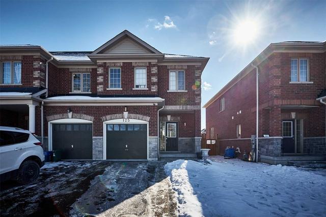 125 Underwood Dr, House attached with 3 bedrooms, 3 bathrooms and 3 parking in Whitby ON | Image 1