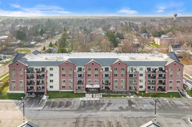 408 - 157 Wellington St E, Condo with 1 bedrooms, 1 bathrooms and 2 parking in New Tecumseth ON | Card Image