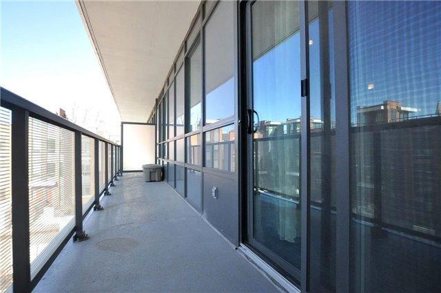 210 - 68 Canterbury Pl, Condo with 1 bedrooms, 2 bathrooms and 1 parking in Toronto ON | Image 13