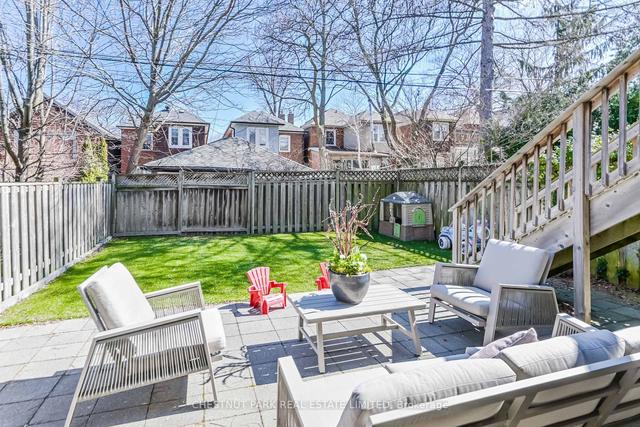 107 Castlewood Rd, House detached with 4 bedrooms, 5 bathrooms and 3 parking in Toronto ON | Image 27