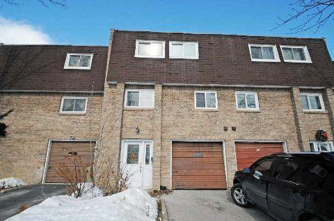 40 - 43 Lexington Ave, Townhouse with 3 bedrooms, 3 bathrooms and 2 parking in Toronto ON | Image 1