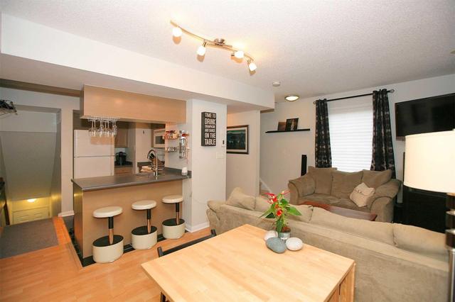 757 - 5 Everson Dr, Townhouse with 2 bedrooms, 2 bathrooms and 1 parking in Toronto ON | Image 9