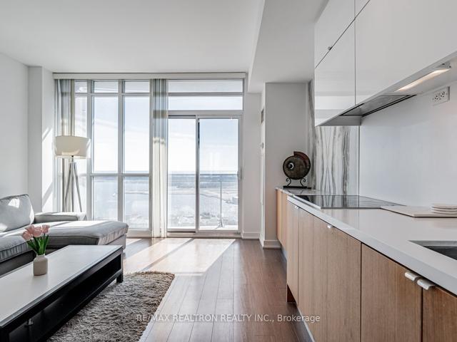 3507 - 21 Iceboat Terr, Condo with 1 bedrooms, 1 bathrooms and 1 parking in Toronto ON | Image 27