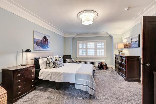 22 The Kingsway, House detached with 4 bedrooms, 6 bathrooms and 7 parking in Toronto ON | Image 15