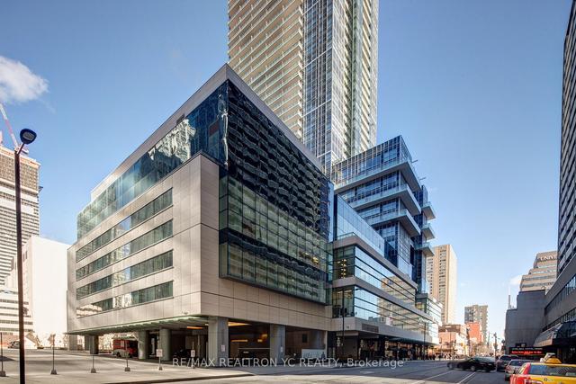 3513 - 386 Yonge St, Condo with 1 bedrooms, 1 bathrooms and 0 parking in Toronto ON | Image 1