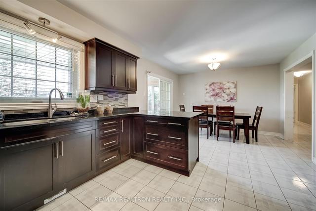 824 Norwick Rd, House detached with 4 bedrooms, 3 bathrooms and 9 parking in Newmarket ON | Image 7