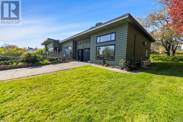 6682 Horne Rd, House detached with 3 bedrooms, 3 bathrooms and 8 parking in Sooke BC | Image 1