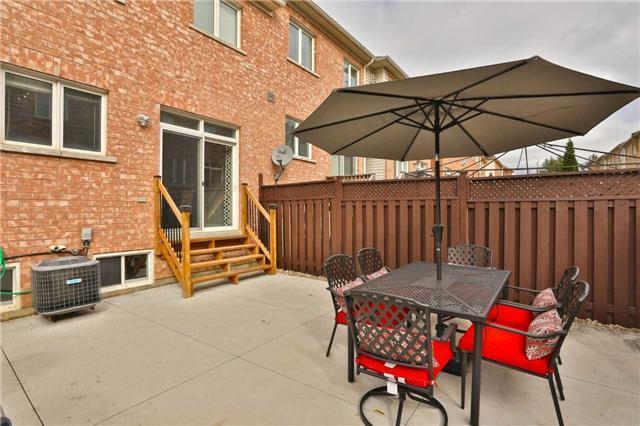 17 Saint Eugene St, House attached with 3 bedrooms, 3 bathrooms and 2 parking in Brampton ON | Image 19