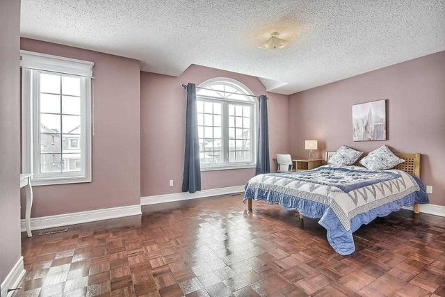 109 Lady Karen Cres, House detached with 4 bedrooms, 5 bathrooms and 6 parking in Vaughan ON | Image 10