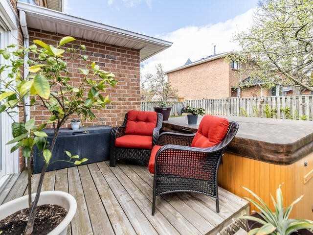 30 Windebanks Dr, House detached with 4 bedrooms, 3 bathrooms and 5 parking in Ajax ON | Image 14
