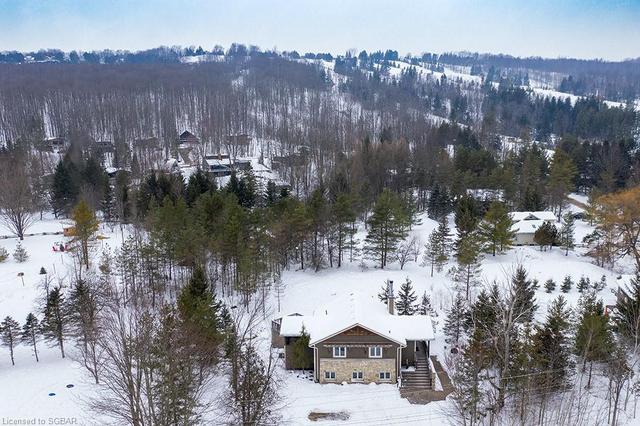 130 Beaver Trail, House detached with 4 bedrooms, 2 bathrooms and 6 parking in Grey Highlands ON | Image 4