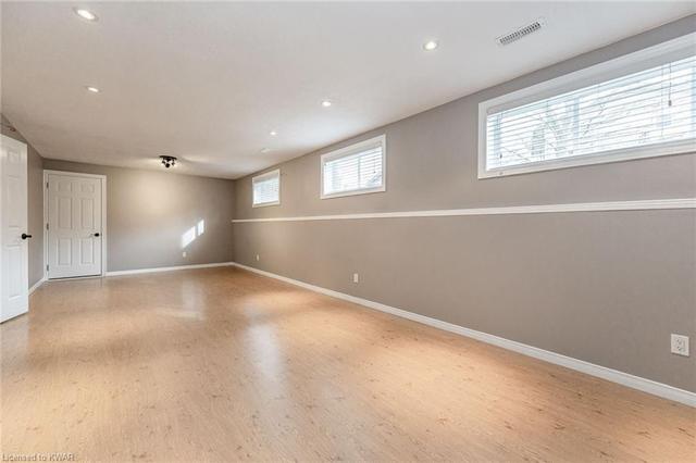 377 Lakeview Drive, House detached with 4 bedrooms, 2 bathrooms and 4 parking in Waterloo ON | Image 39