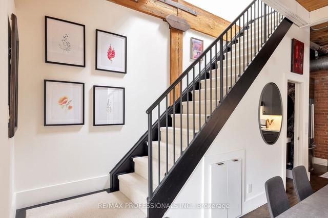 4 - 200 Clinton St, Townhouse with 2 bedrooms, 2 bathrooms and 1 parking in Toronto ON | Image 9