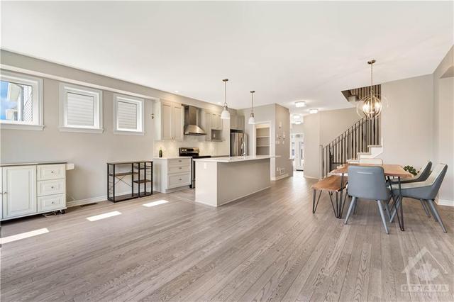 352 Mishawashkode Street, Townhouse with 3 bedrooms, 3 bathrooms and 3 parking in Ottawa ON | Image 10