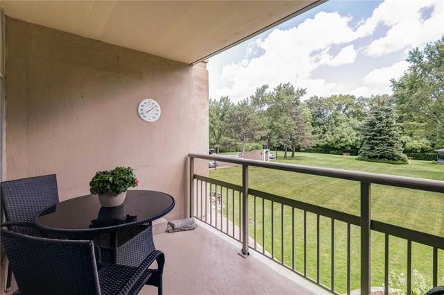 208 - 1359 White Oaks Blvd, Condo with 2 bedrooms, 2 bathrooms and 1 parking in Oakville ON | Image 8