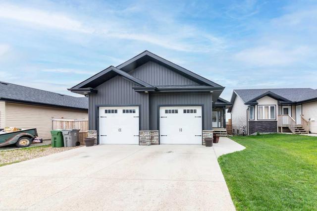 4739 13 Street, House detached with 5 bedrooms, 3 bathrooms and 4 parking in Lloydminster (Part) SK | Image 2
