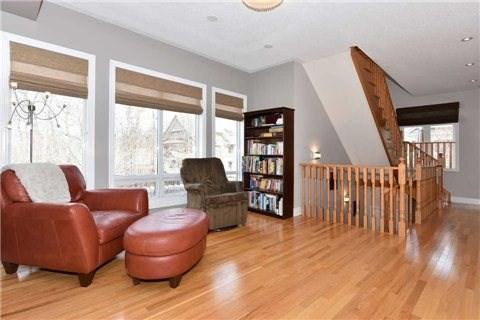 179 Lakeshore Rd E, Townhouse with 3 bedrooms, 4 bathrooms and 3 parking in Mississauga ON | Image 6