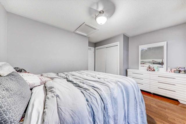 43 Kawneer Terr, House attached with 4 bedrooms, 4 bathrooms and 3 parking in Toronto ON | Image 20