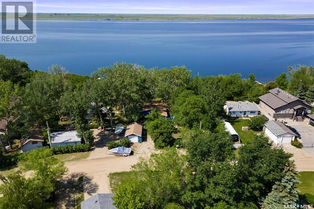 152 Lakeview Drive, House detached with 2 bedrooms, 1 bathrooms and null parking in Island View SK | Image 27