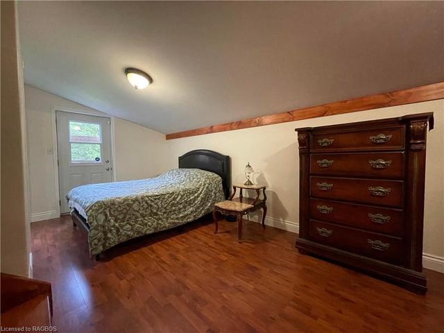 Primary bedroom in Back Suite | Image 35