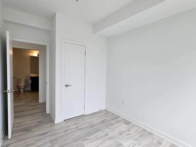 s1006 - 8 Olympic Garden Dr, Condo with 3 bedrooms, 2 bathrooms and 1 parking in Toronto ON | Image 7