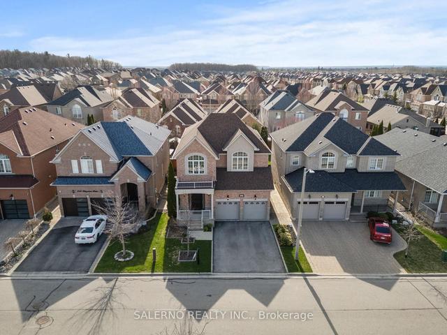 244 Kingsview Dr, House detached with 4 bedrooms, 4 bathrooms and 6 parking in Vaughan ON | Image 12