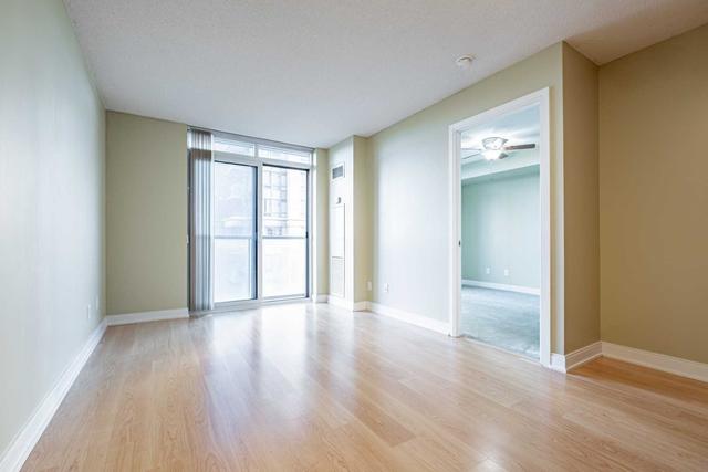 445 - 35 Viking Lane, Condo with 1 bedrooms, 1 bathrooms and 1 parking in Toronto ON | Image 2