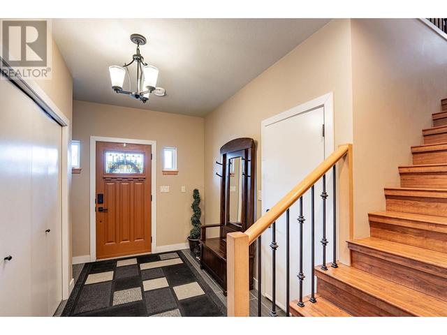 1938 Aspen Crescent, House detached with 4 bedrooms, 3 bathrooms and 6 parking in Revelstoke BC | Image 19