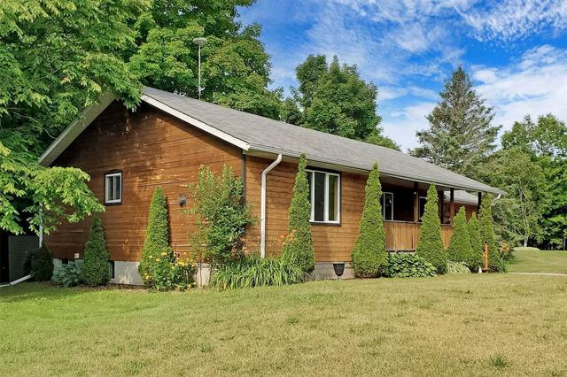 24 Alpine Dr, House detached with 2 bedrooms, 4 bathrooms and 14 parking in Oro Medonte ON | Image 12