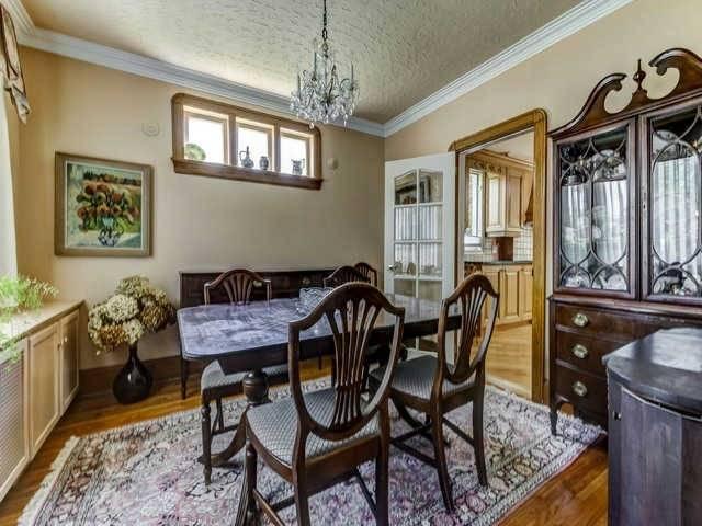 104 Yonge Blvd, House detached with 3 bedrooms, 3 bathrooms and 3 parking in Toronto ON | Image 5