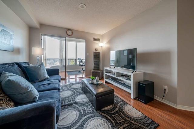 810 - 155 Hillcrest Ave, Condo with 2 bedrooms, 2 bathrooms and 1 parking in Mississauga ON | Image 6
