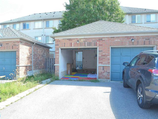 192 Bantry Ave, House attached with 3 bedrooms, 3 bathrooms and 2 parking in Richmond Hill ON | Image 7