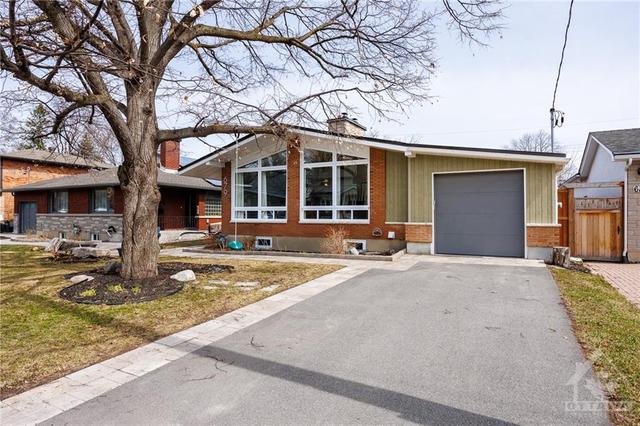 679 Highland Avenue, House detached with 4 bedrooms, 3 bathrooms and 4 parking in Ottawa ON | Image 1