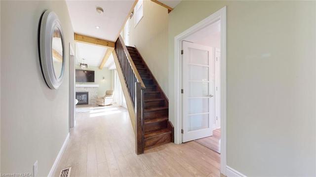 51 Front Street W, House detached with 5 bedrooms, 4 bathrooms and 6 parking in Kawartha Lakes ON | Image 6