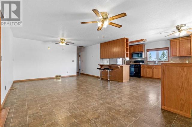 35175 Range Road 230, House detached with 6 bedrooms, 2 bathrooms and 6 parking in Red Deer County AB | Image 13