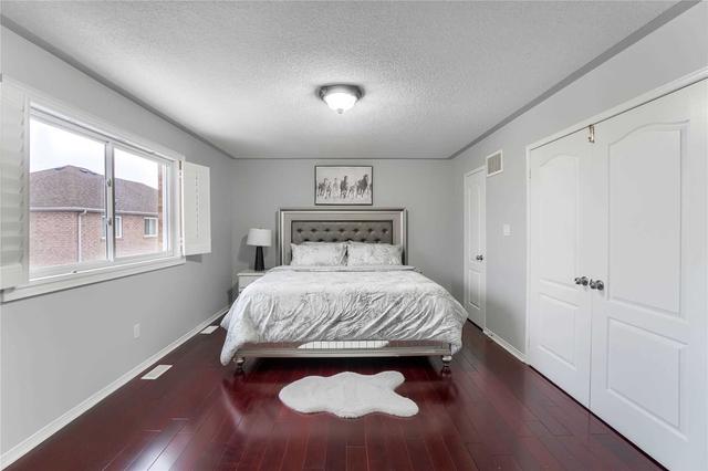 35 Hiberton Cres, House detached with 4 bedrooms, 4 bathrooms and 4 parking in Brampton ON | Image 15