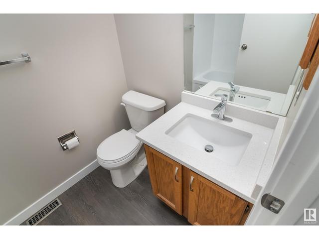 849 Village Dr, House attached with 3 bedrooms, 1 bathrooms and 2 parking in Edmonton AB | Image 18