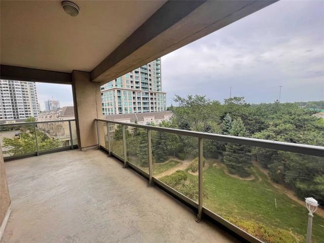 417 - 18 Kenaston Gdns, Condo with 1 bedrooms, 2 bathrooms and 1 parking in Toronto ON | Image 6