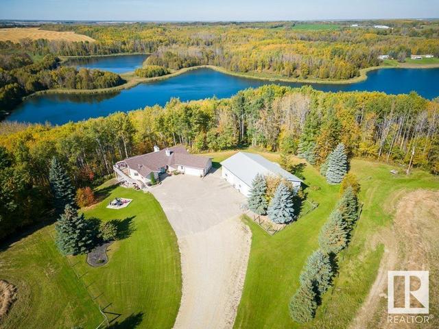 53507 Rr 14, House detached with 4 bedrooms, 3 bathrooms and 20 parking in Parkland County AB | Image 1
