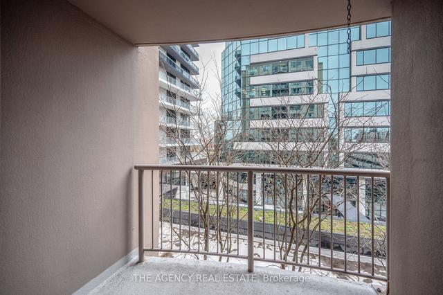 505 - 155 Kent St, Condo with 2 bedrooms, 2 bathrooms and 1 parking in London ON | Image 3