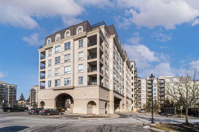 518 - 1 Maison Parc Crt, Condo with 2 bedrooms, 2 bathrooms and 1 parking in Vaughan ON | Image 1