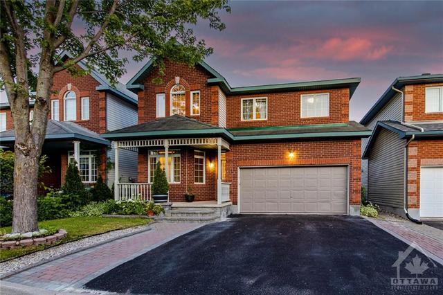 171 Grandpark Circle, House detached with 6 bedrooms, 4 bathrooms and 3 parking in Ottawa ON | Image 1