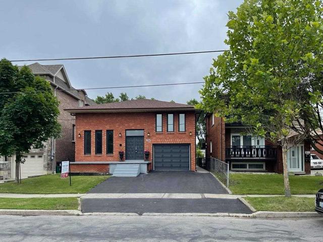 975 Glencairn Ave, House detached with 4 bedrooms, 6 bathrooms and 3 parking in Toronto ON | Image 23