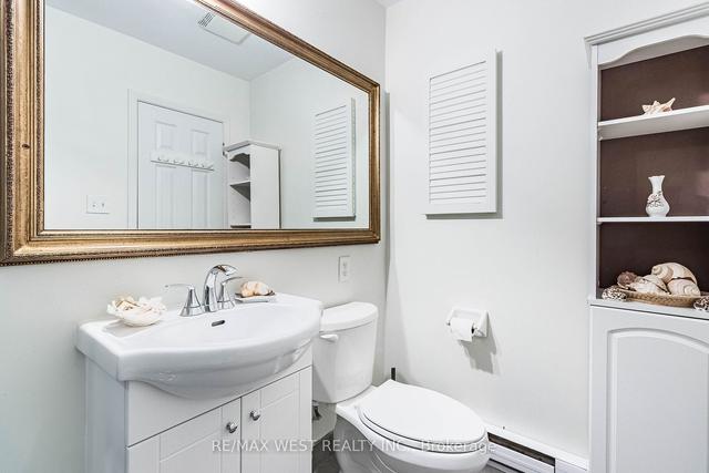 861 - 30 Tandridge Cres N, Townhouse with 3 bedrooms, 1 bathrooms and 1 parking in Toronto ON | Image 8