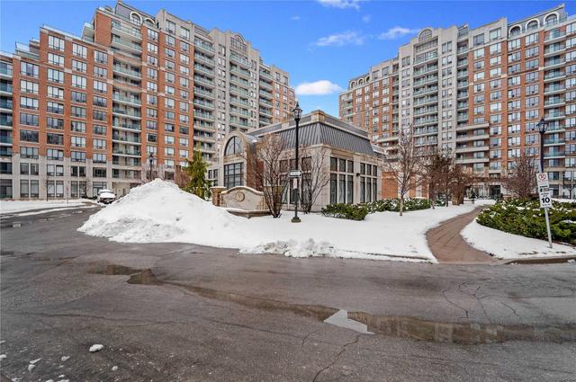 303 - 350 Red Maple Rd, Condo with 2 bedrooms, 2 bathrooms and 2 parking in Richmond Hill ON | Image 14