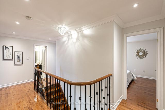 9 Basie Gate, House detached with 4 bedrooms, 5 bathrooms and 6 parking in Vaughan ON | Image 15