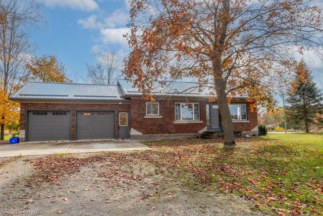 864 Goshen Road, House detached with 3 bedrooms, 1 bathrooms and 8 parking in Norfolk County ON | Image 1
